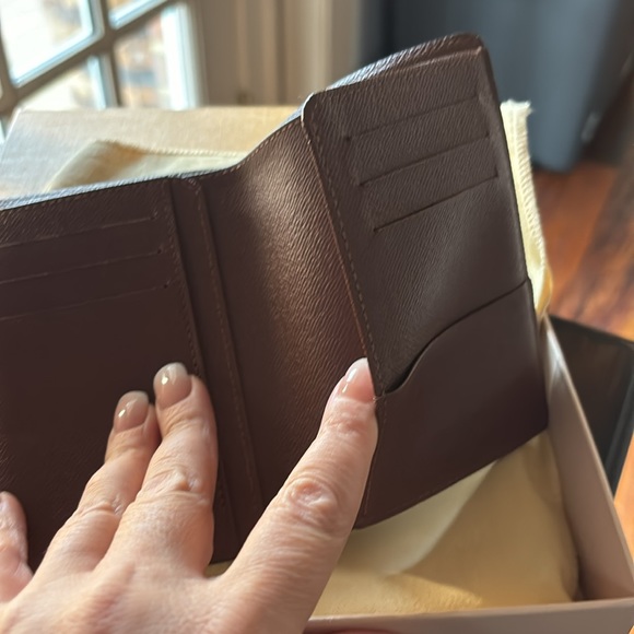 NWOT Louis Vuitton wallet - Picture 8 of 12